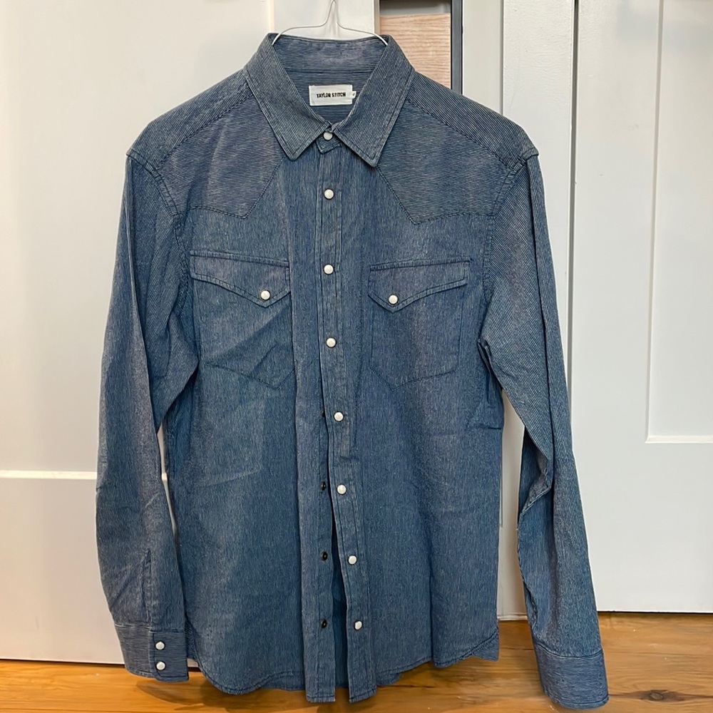 Taylor Stitch The Western Shirt in a striped dark indigo fabric - Like new